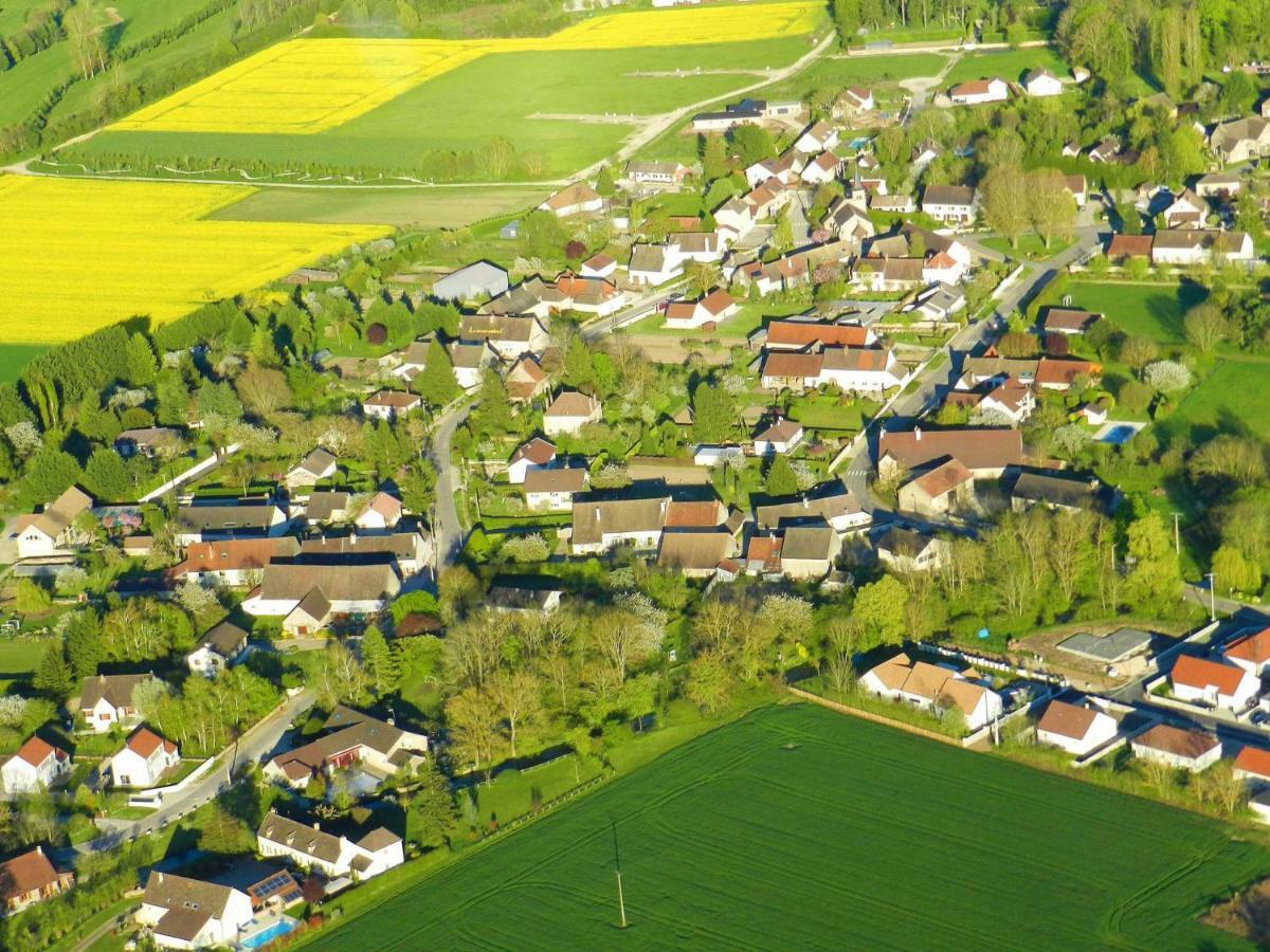 La Grange Aux Ecureuils Lägenhet Levernois Exteriör bild